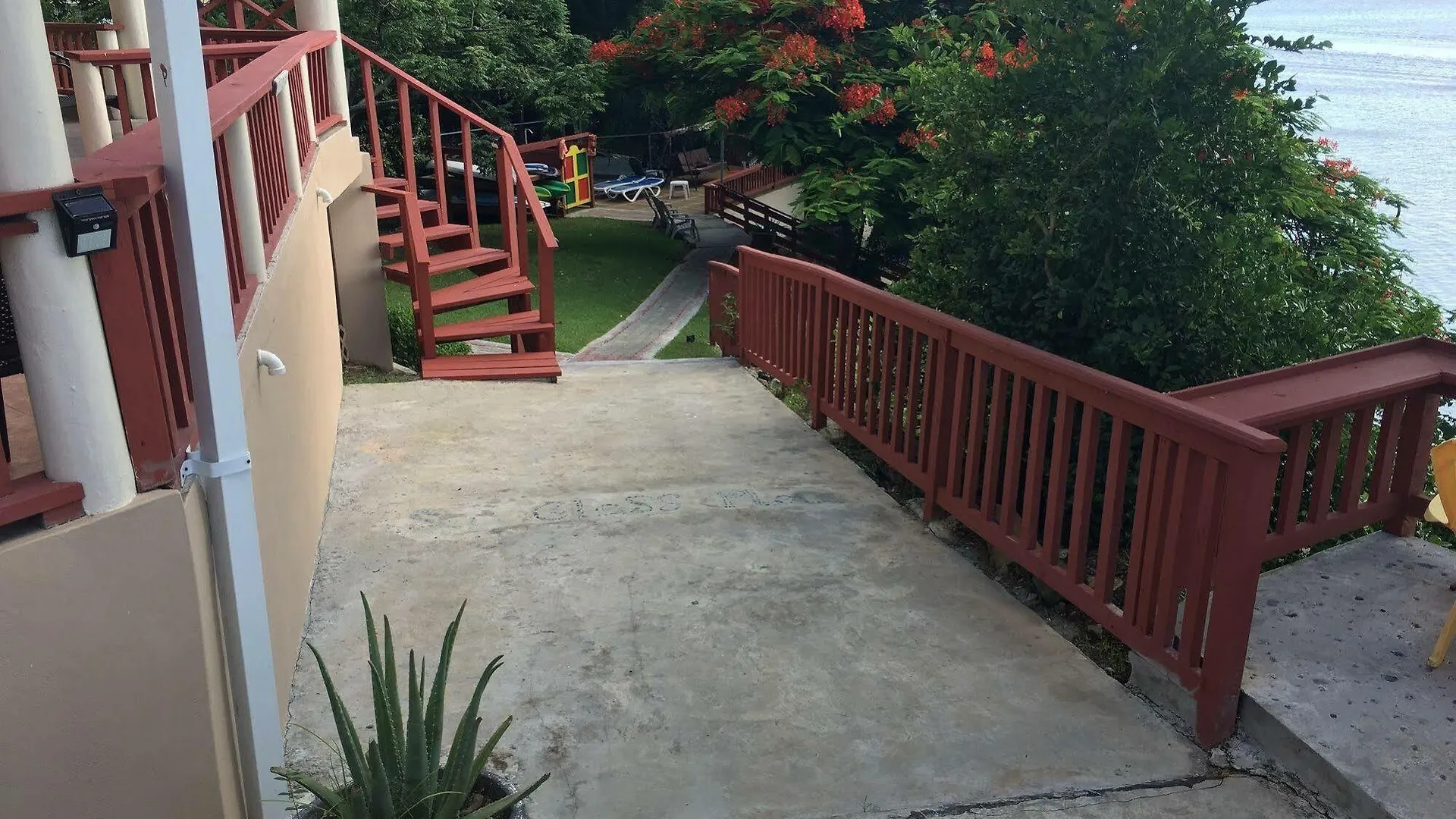 *** Hotel Sea Glass Place Belmont Grenada